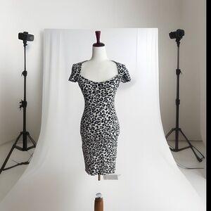 BODYCON  PENCIL DRESS ISABEL DE PEDRO  Spanish designer  fits S M EUC